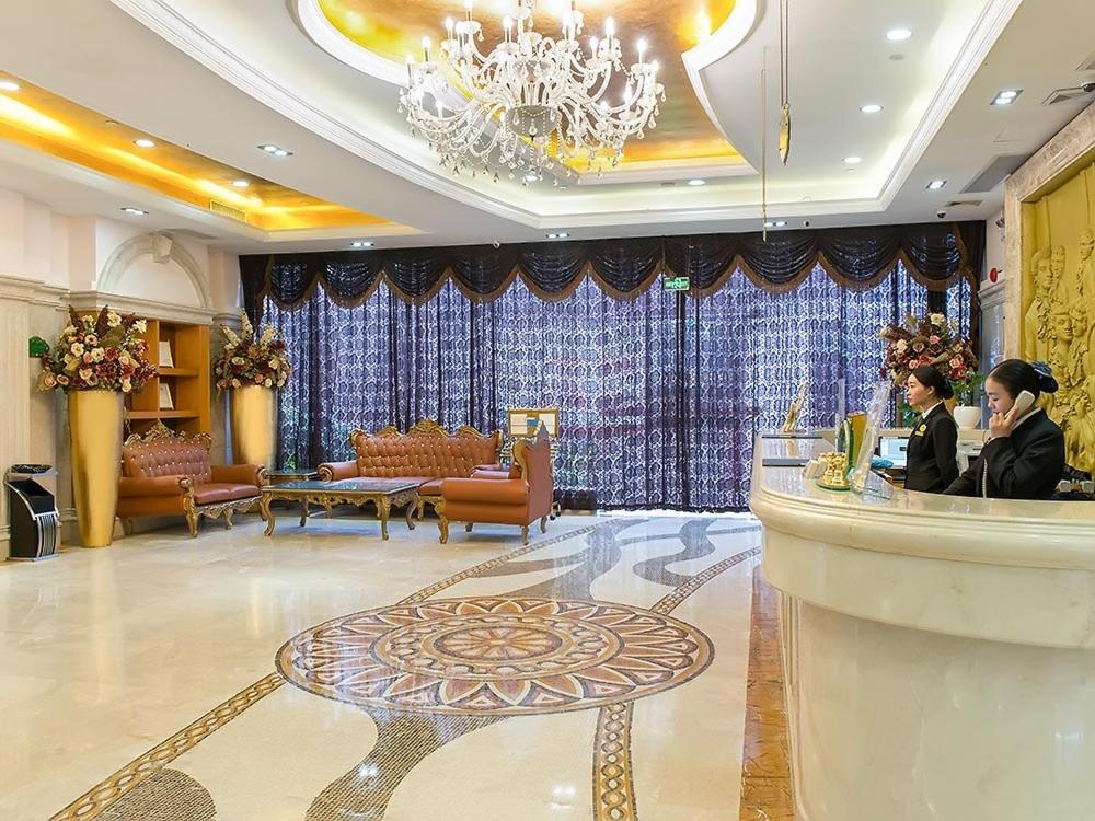 Vienna Hotel Banxuegang Road Shenzhen Buitenkant foto