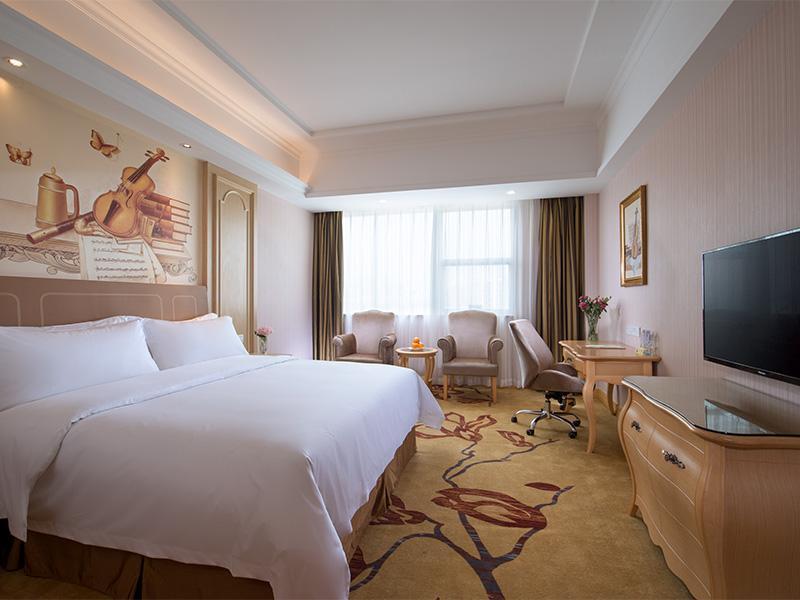 Vienna Hotel Banxuegang Road Shenzhen Buitenkant foto